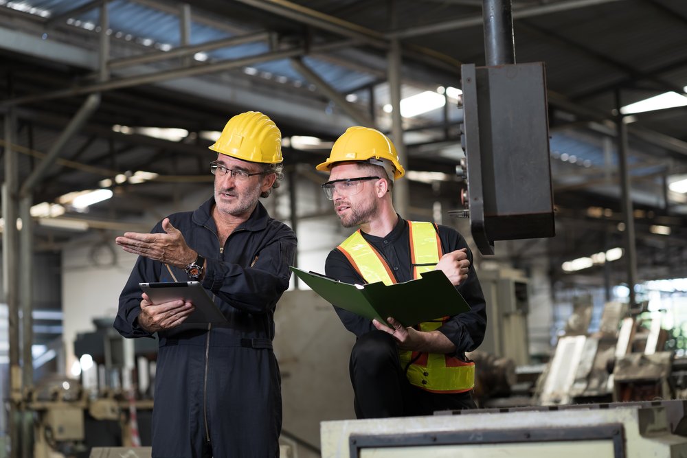 Schaffhouser electricians working in industrial facility