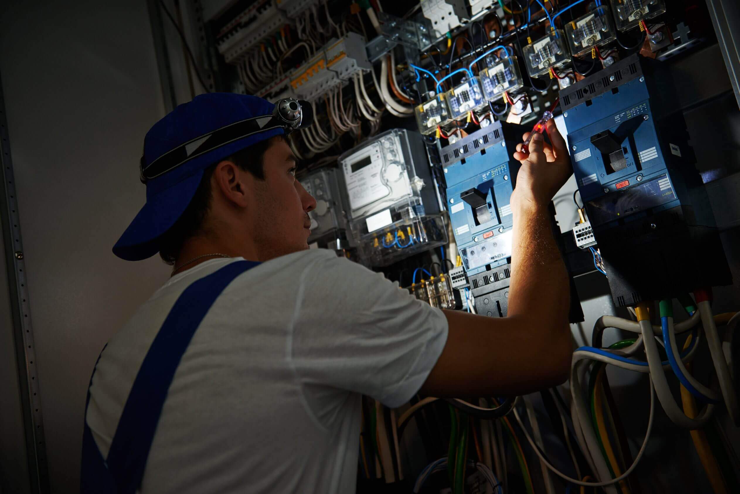 Schaffhouser industrial electrician on jobsite